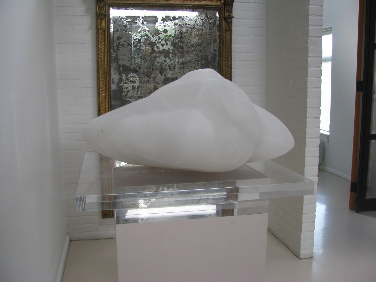 In aanraking met de elementen, 2005-2010, albast, 31x54x48